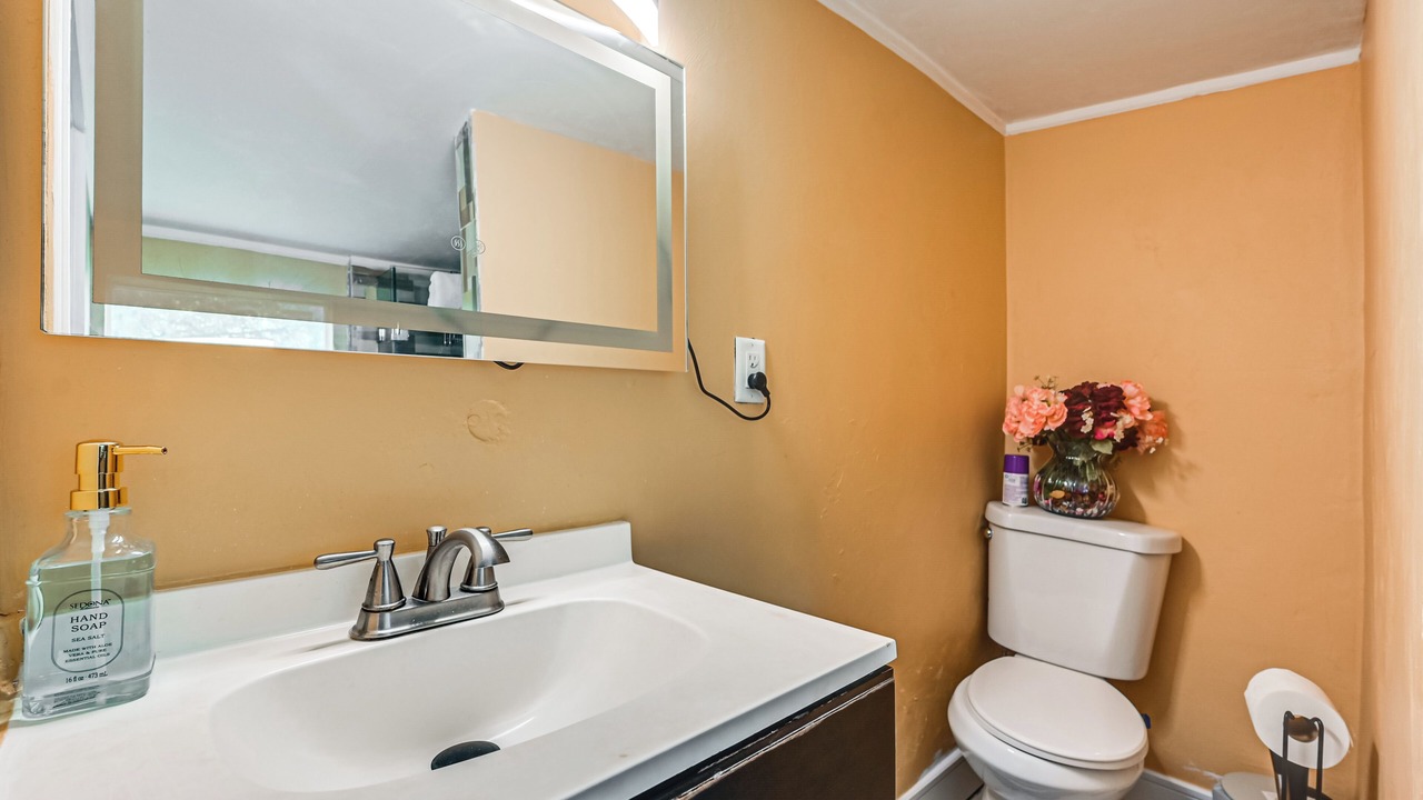 Photo of Bathroom in Naples