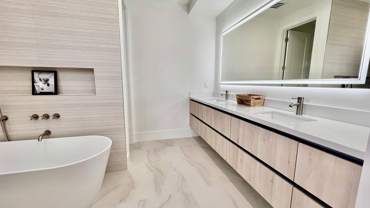 Photo of Bathroom in Tarpon River