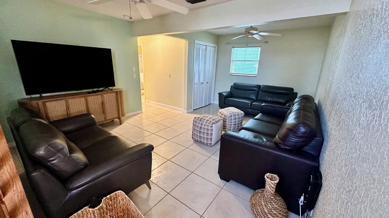 Photo of Livingroom in Nettles Island