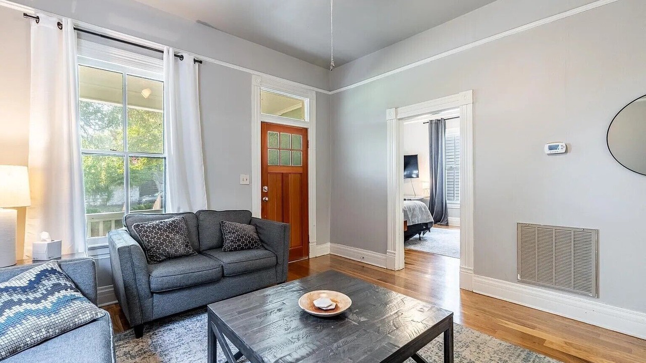 Photo of Livingroom in Downtown Little Rock