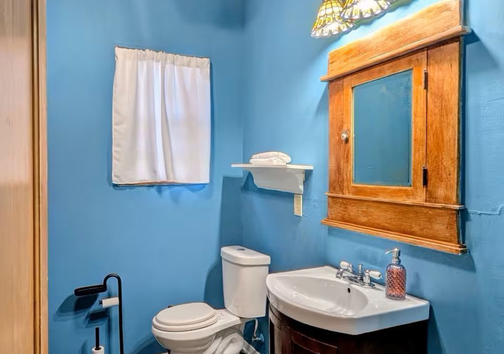 Photo of Bathroom in Algiers Point