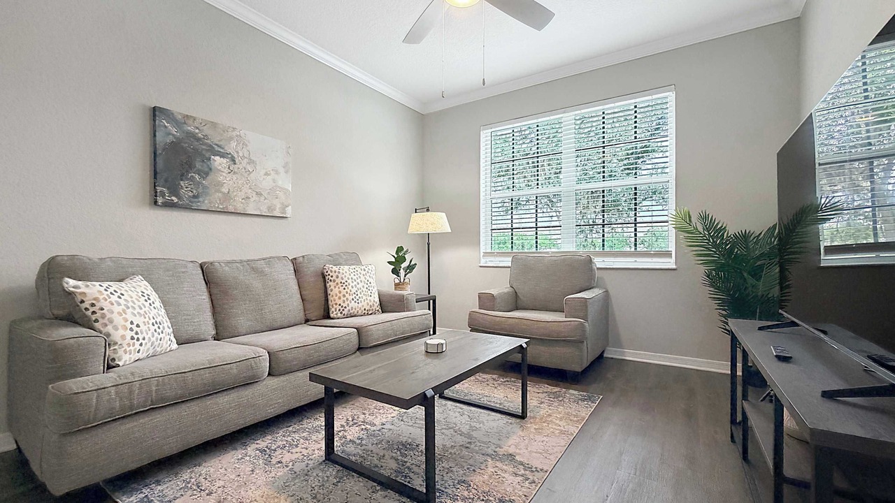 Photo of Livingroom in Westchase