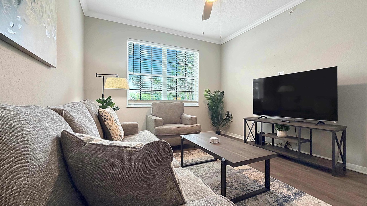 Photo of Livingroom in Westchase