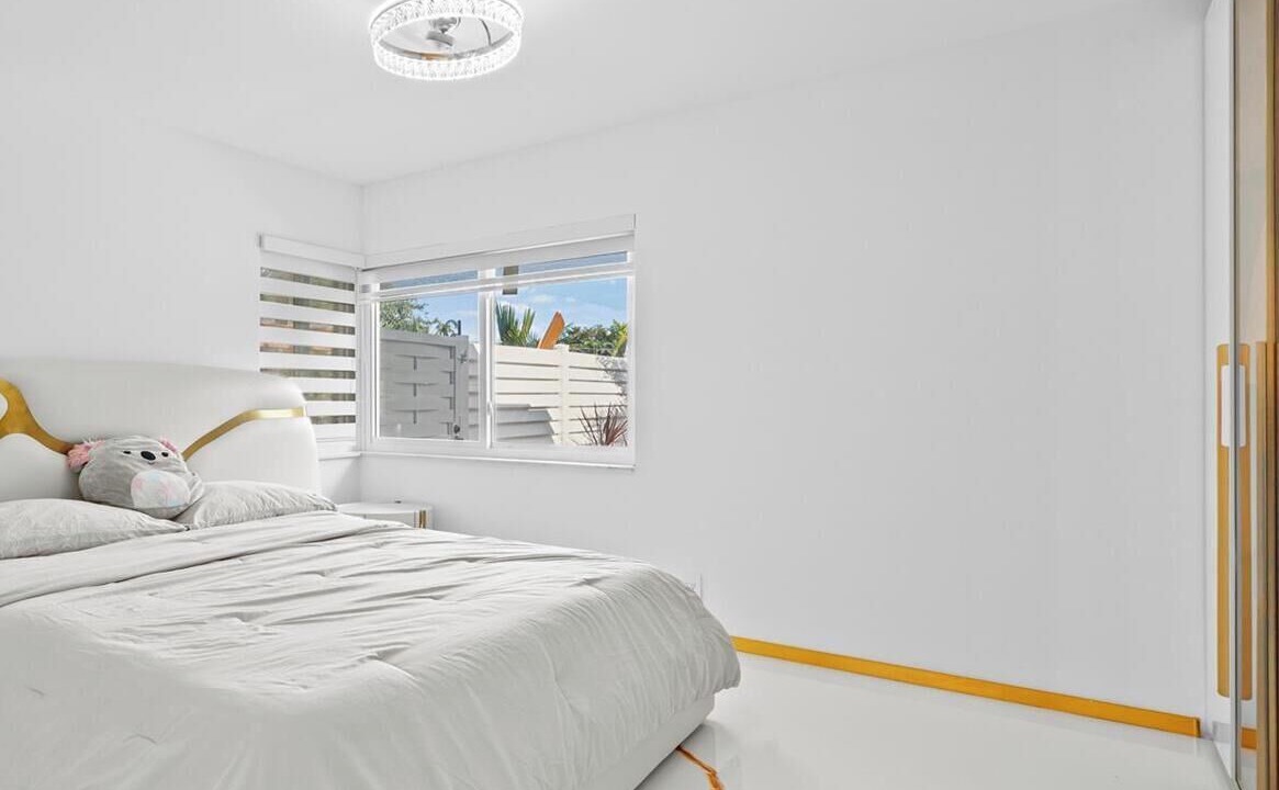 Photo of Bedroom in Biscayne Park