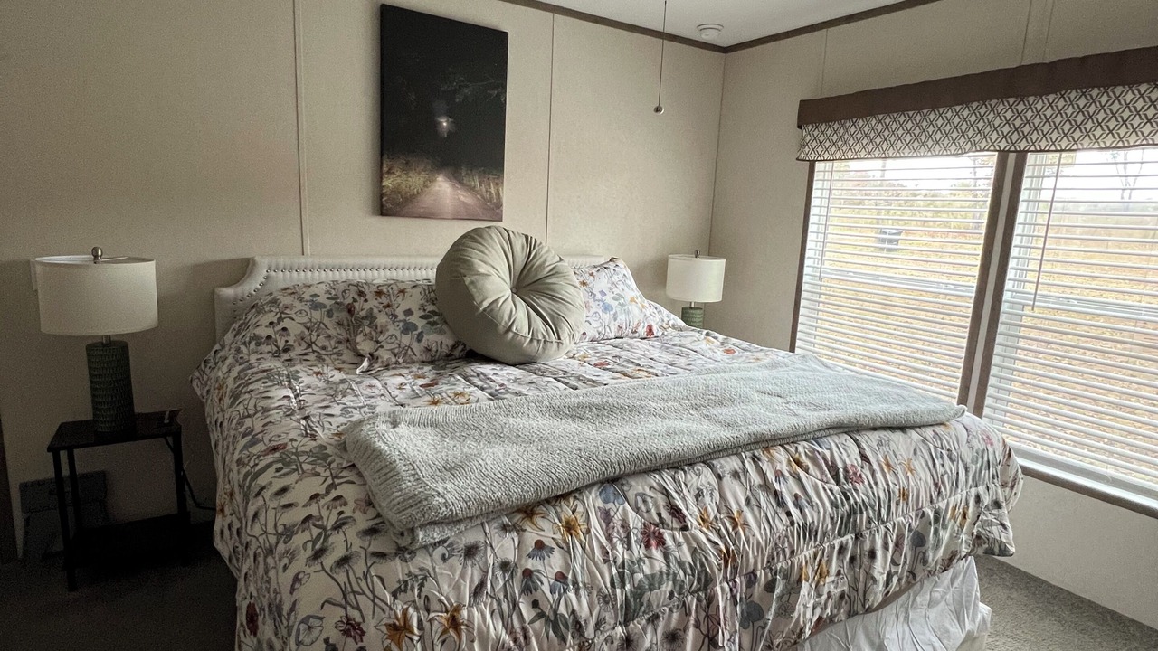 Photo of Bedroom in Double Springs