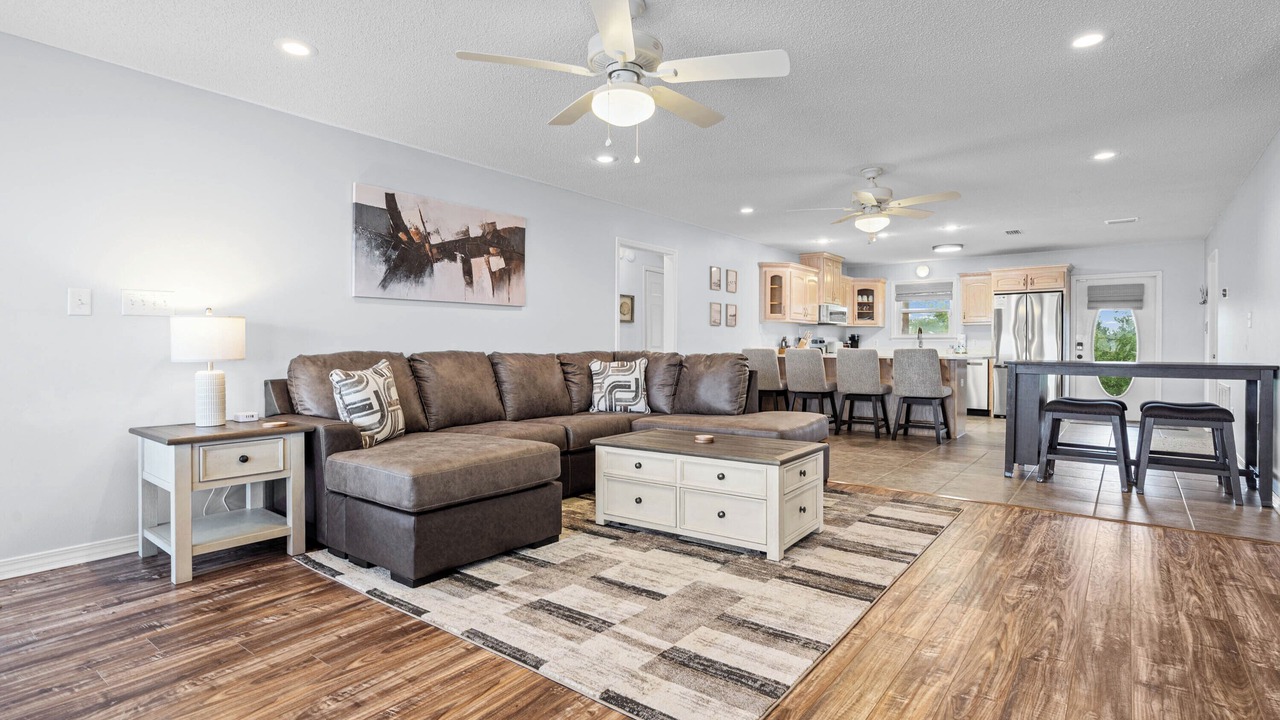 Photo of Livingroom in Royal Lagoons