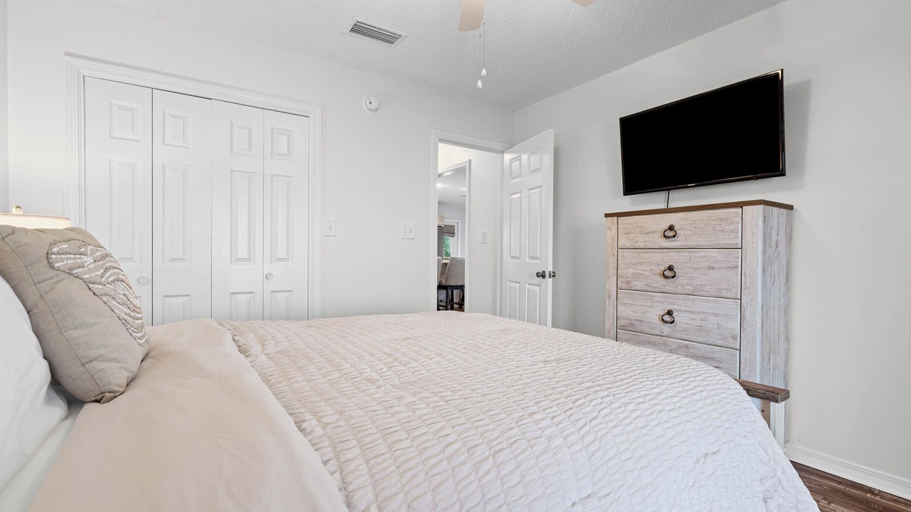 Photo of Bedroom in Royal Lagoons