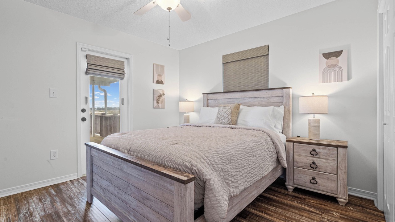 Photo of Bedroom in Royal Lagoons