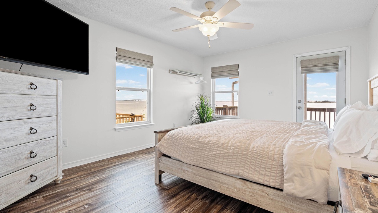 Photo of Bedroom in Royal Lagoons