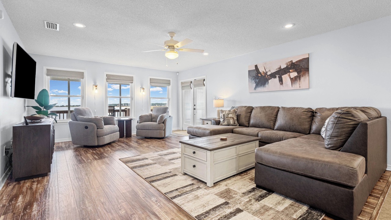 Photo of Livingroom in Royal Lagoons