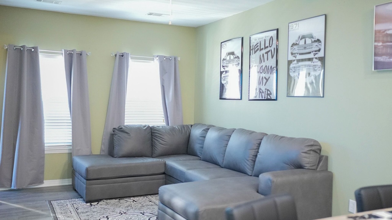 Photo of Livingroom in Gulf Hills