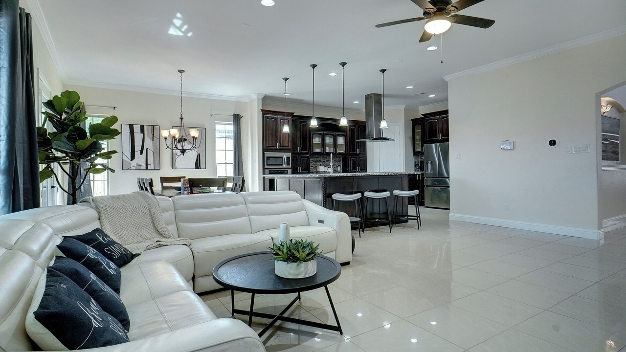 Photo of Livingroom in Irving