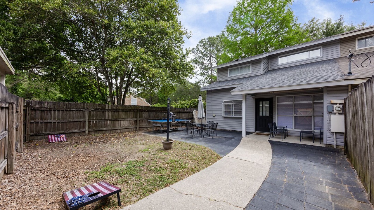 Photo of Outdoor in Highlands - Perkins