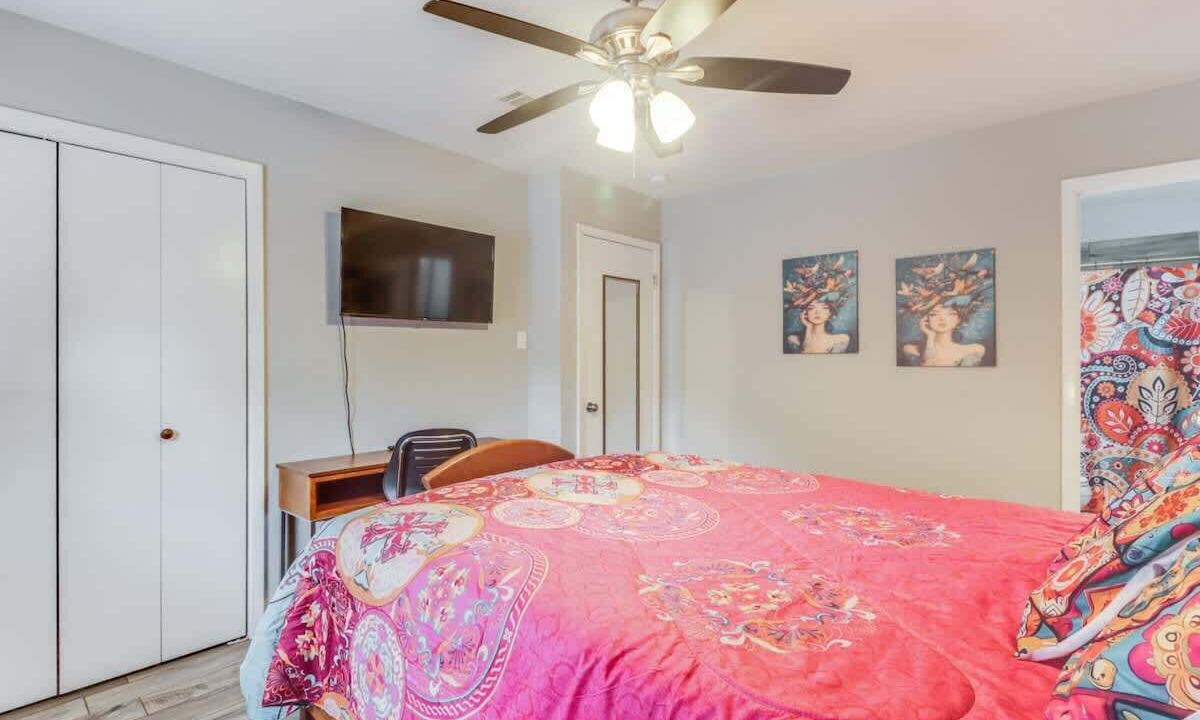 Photo of Bedroom in Gulf Hills