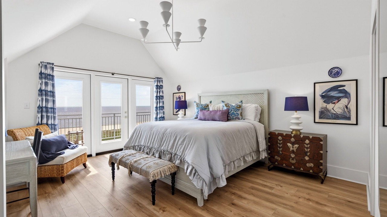 Photo of Bedroom in Henderson Point