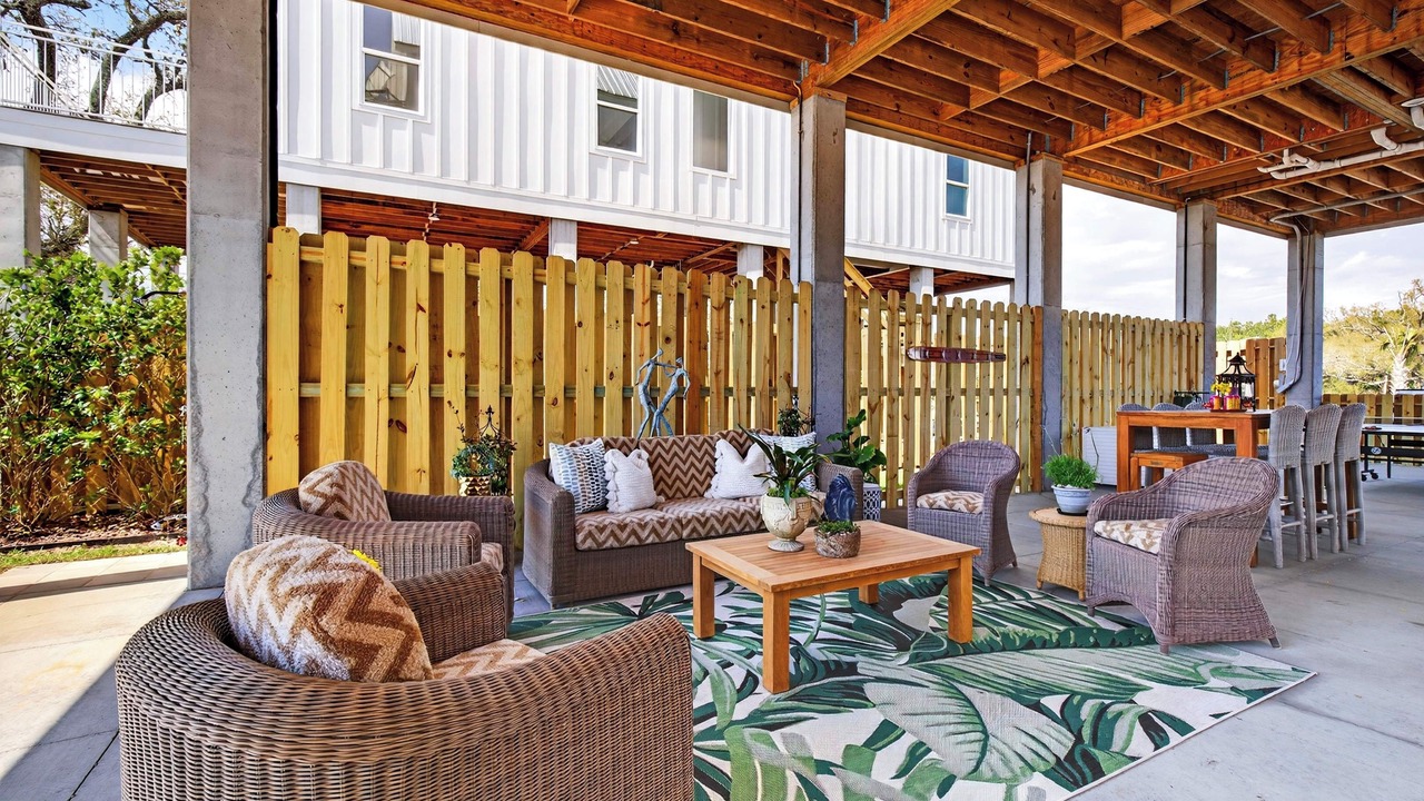 Photo of Outdoor in Henderson Point