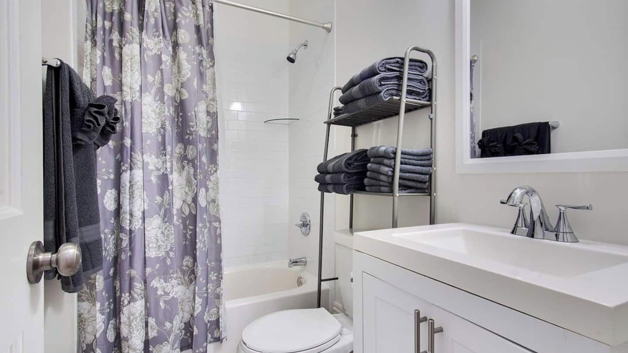 Photo of Bathroom in South 7th Ward
