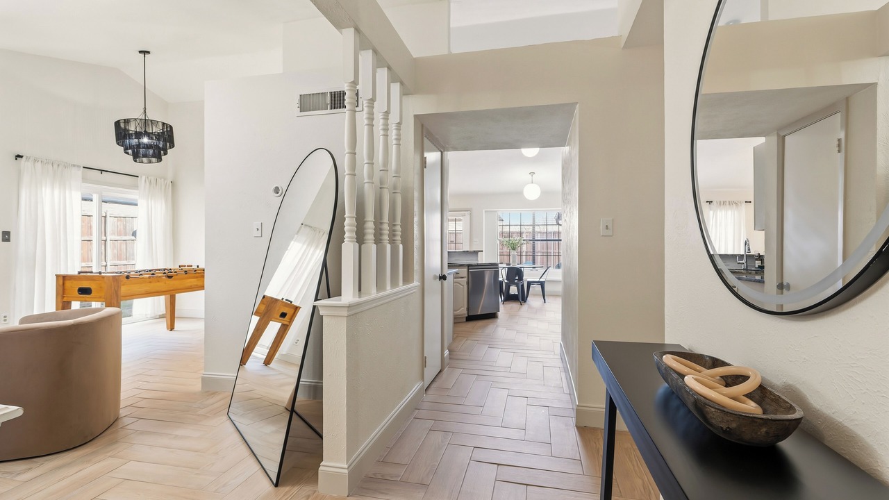 Photo of Bedroom in Garland