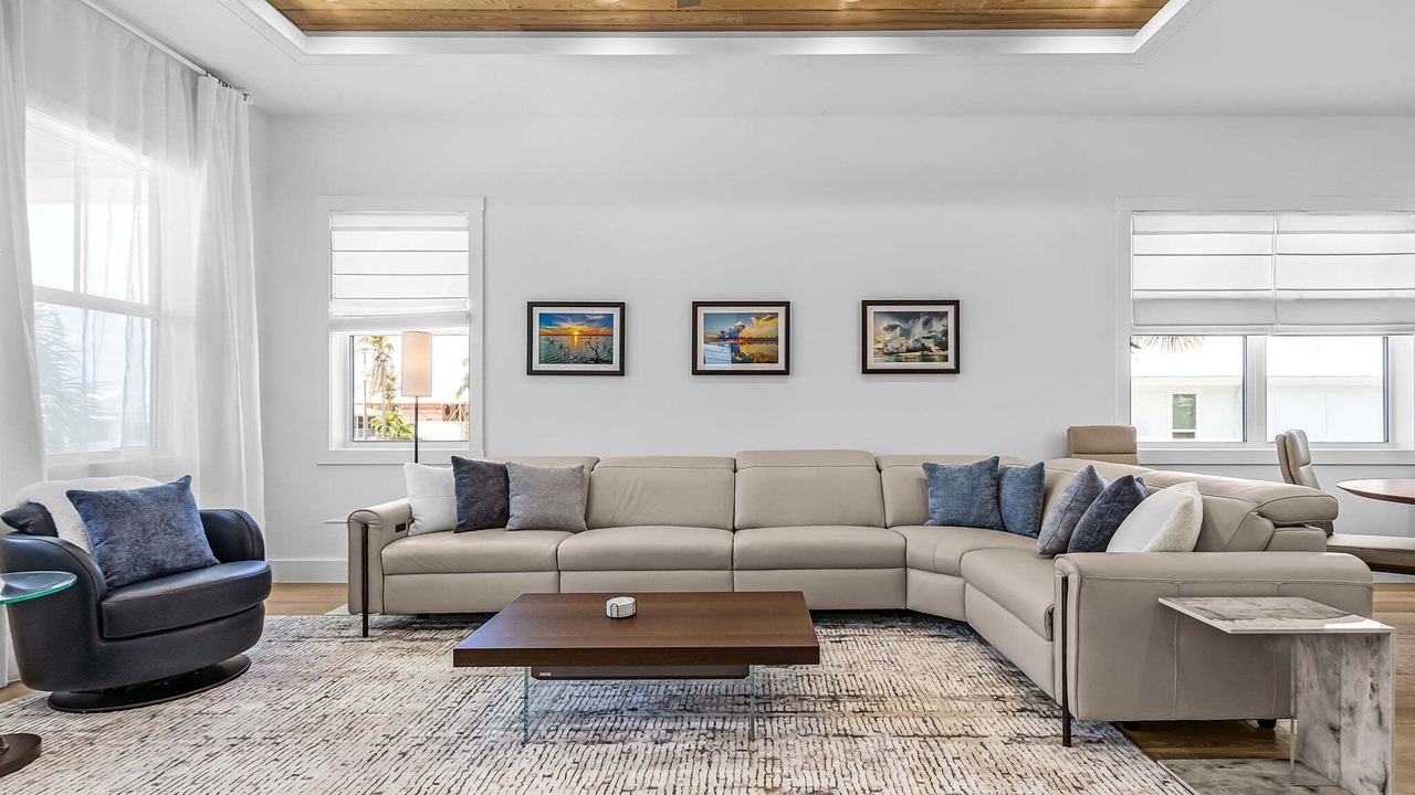 Photo of Livingroom in Bokeelia