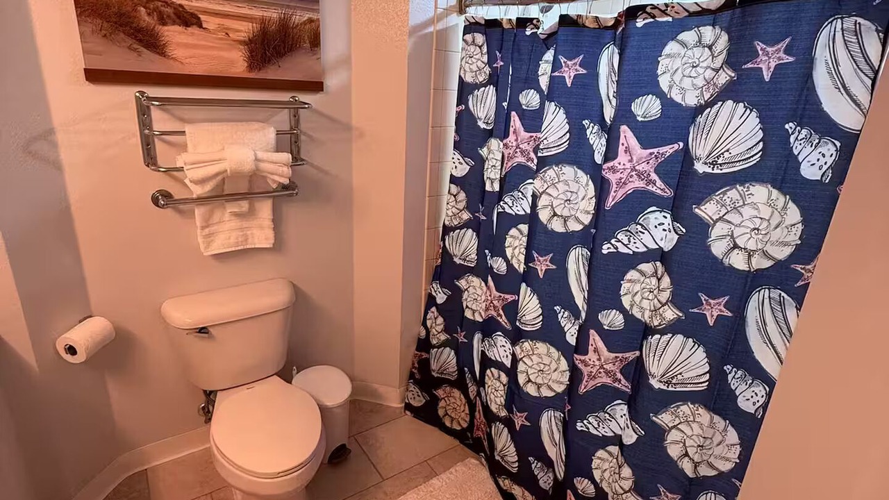 Photo of Bathroom in Ortona Park