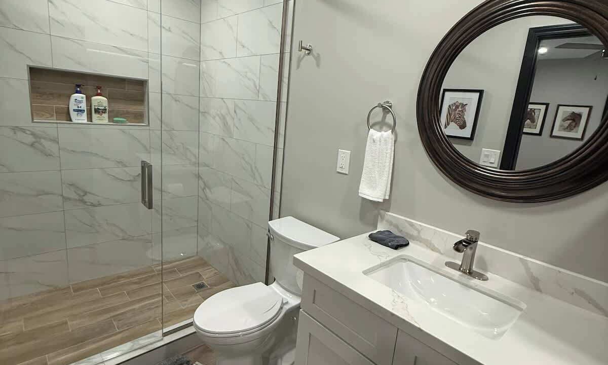 Photo of Bathroom in Highlands - Perkins