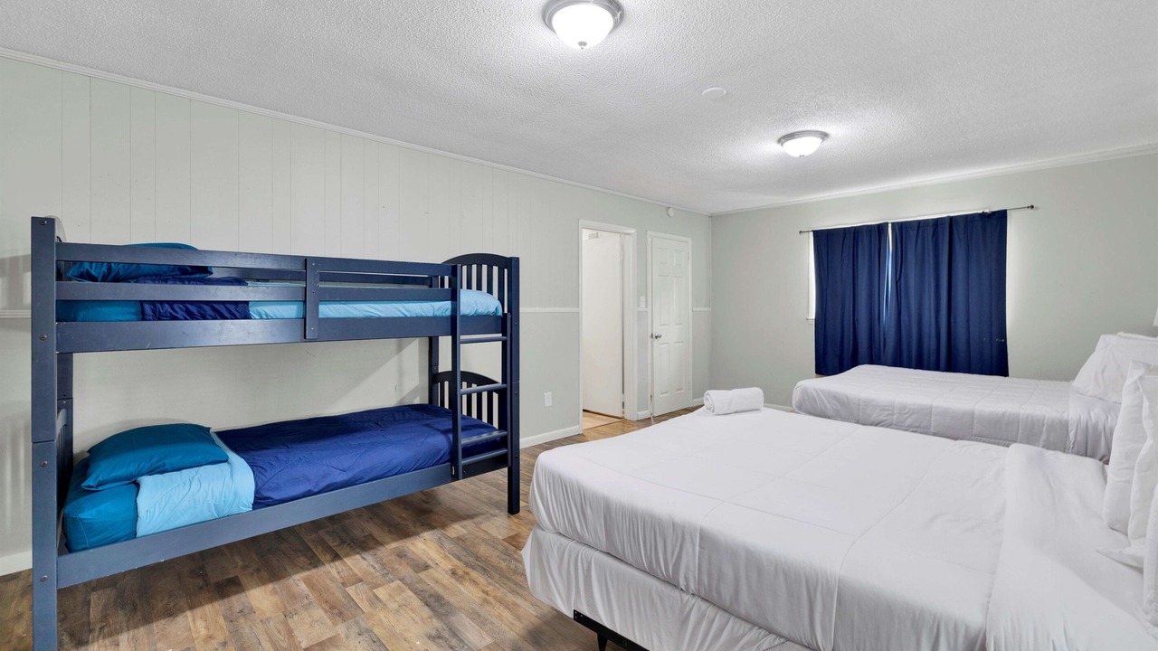 Photo of Bedroom in Crestline Heights