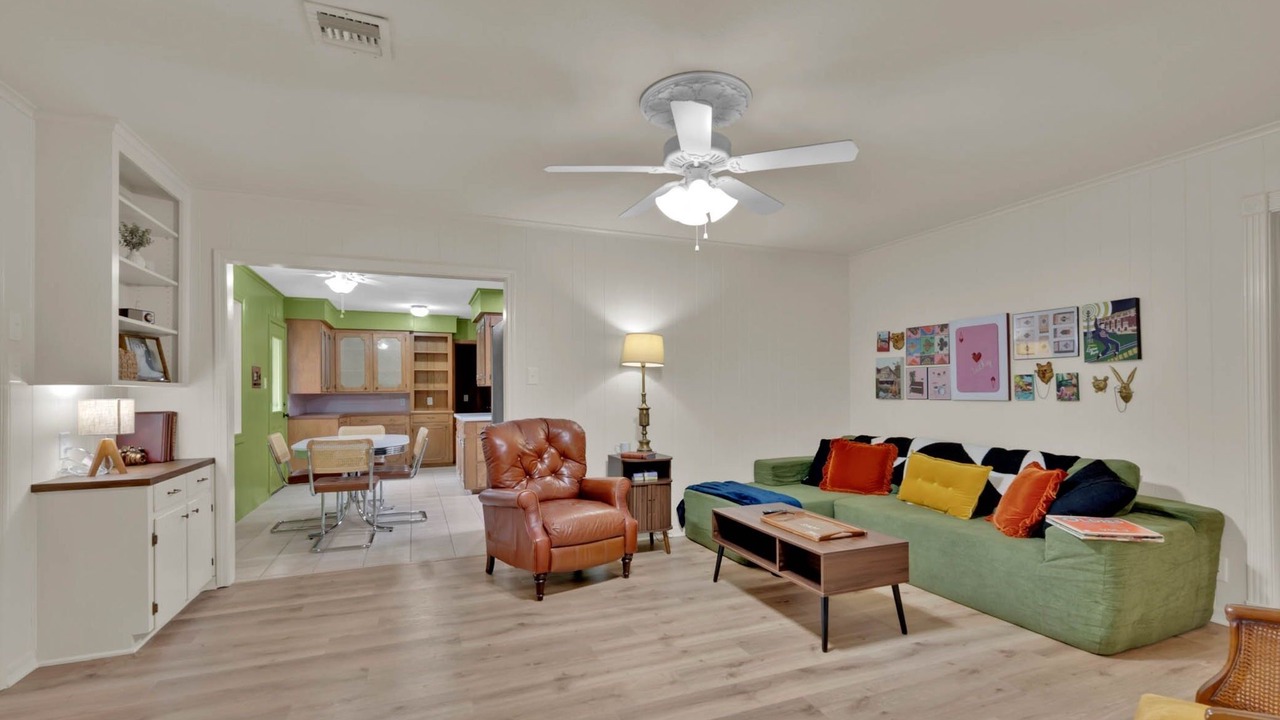 Photo of Livingroom in Springlake