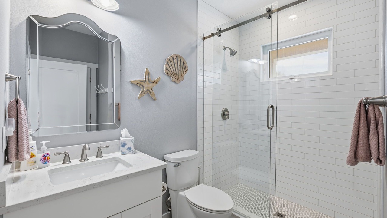 Photo of Bathroom in Independence Square