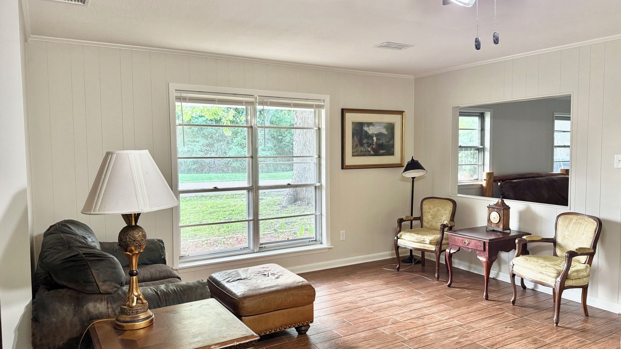 Photo of Livingroom in Vicksburg