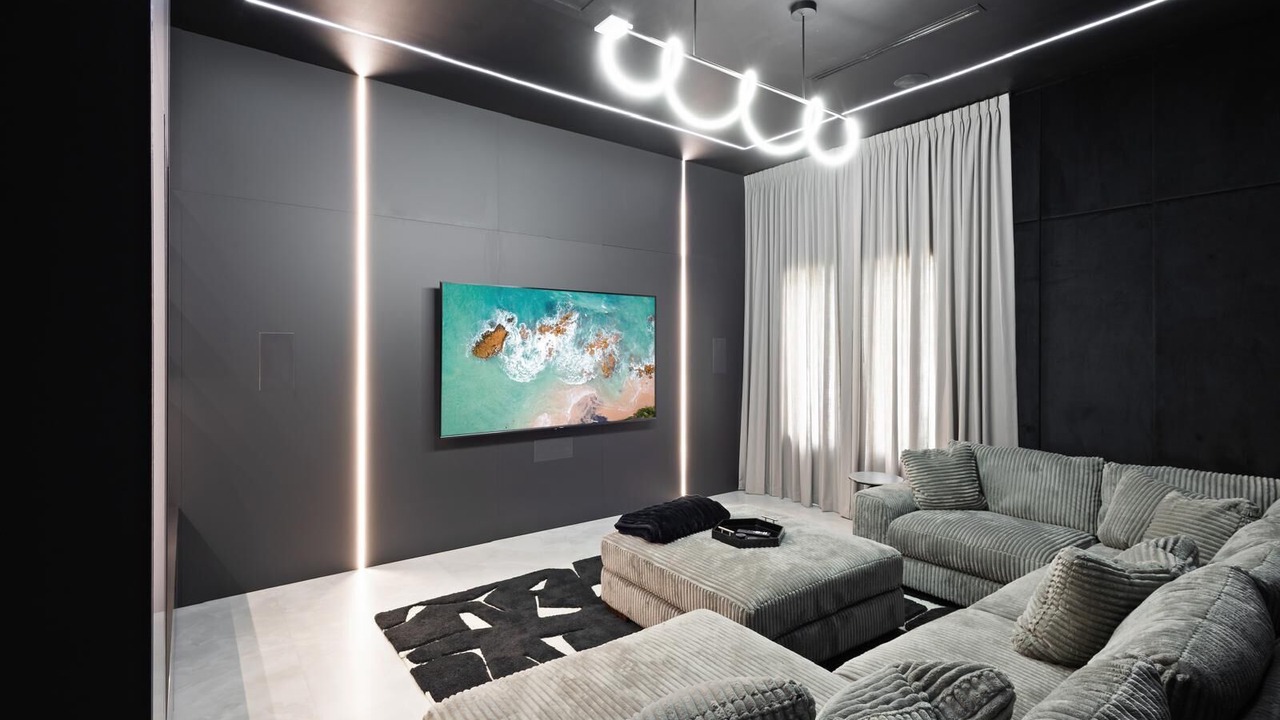 Photo of Livingroom in Ludlam