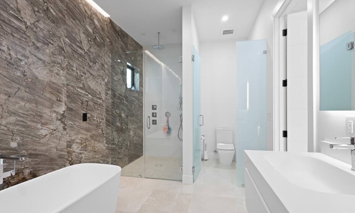 Photo of Bathroom in Ludlam