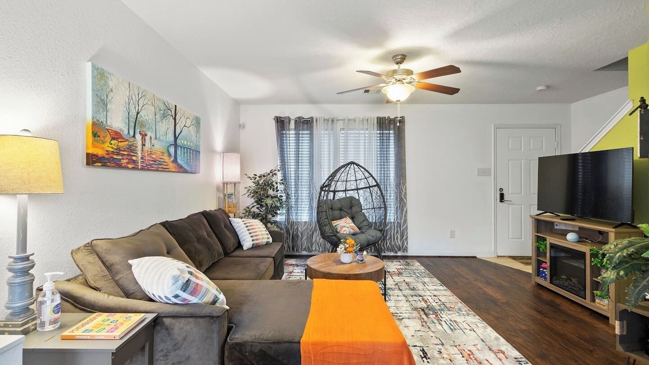 Photo of Livingroom in Houston