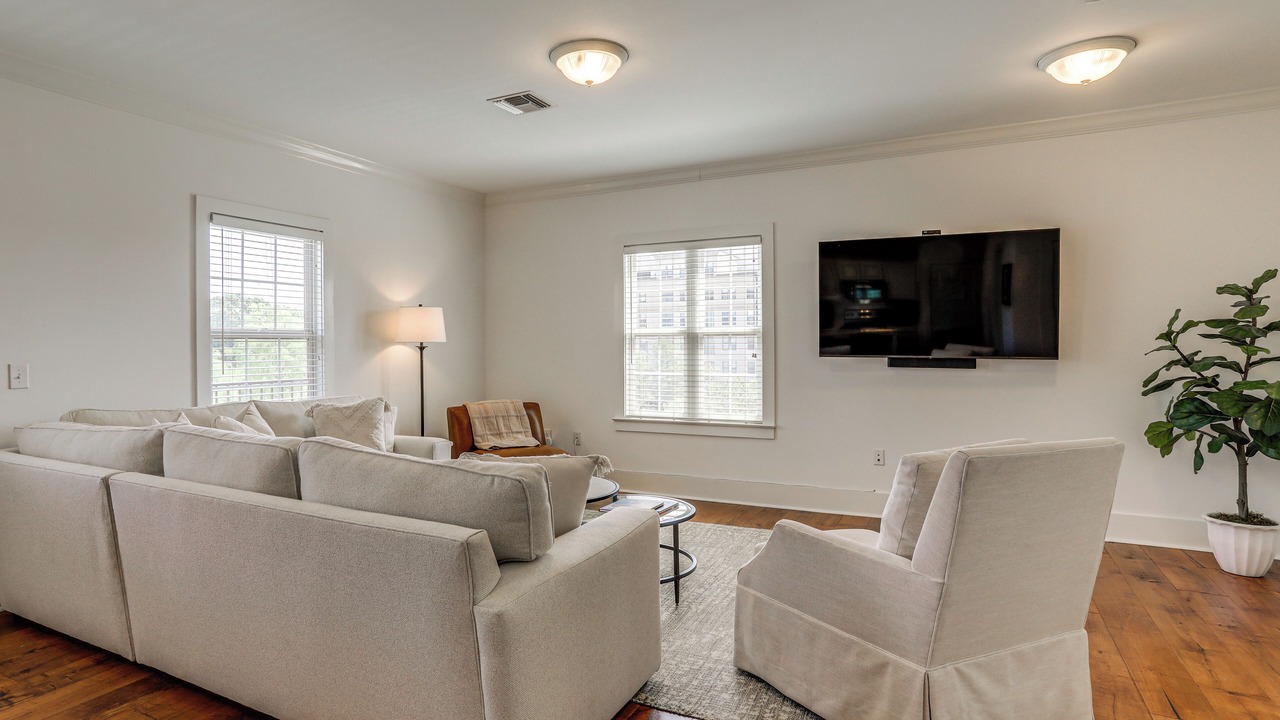 Photo of Livingroom in Highlands - Perkins