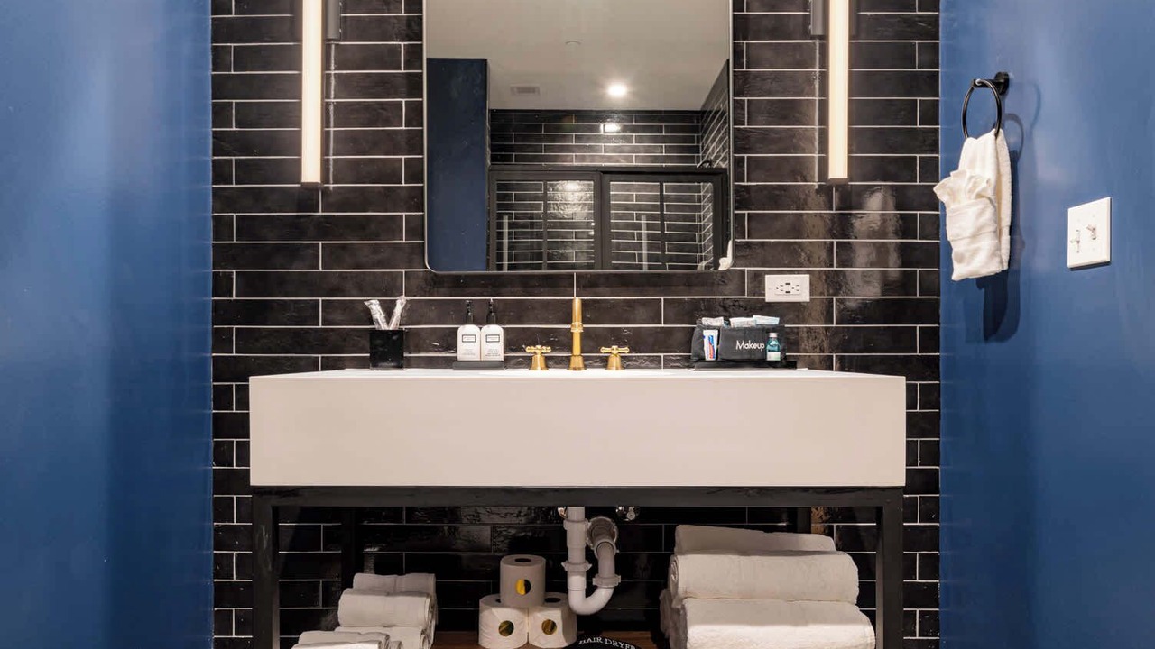 Photo of Bathroom in Central Business District