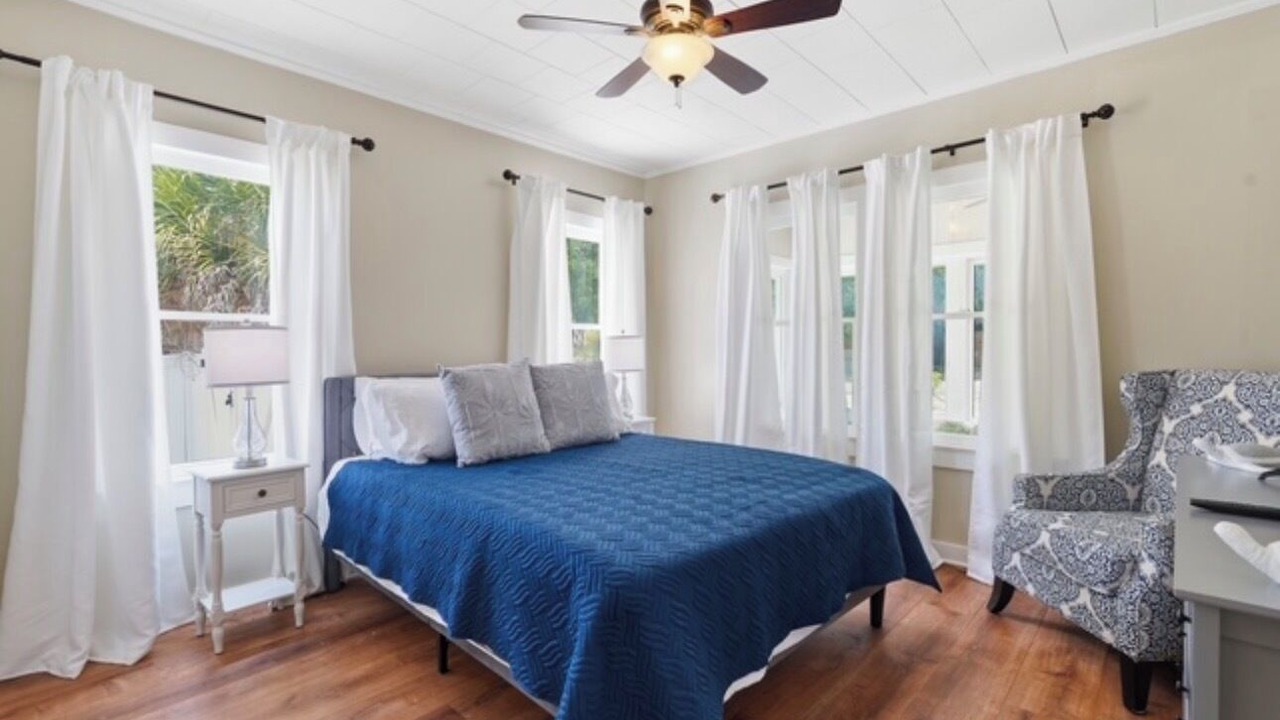 Photo of Bedroom in Tarpon Springs