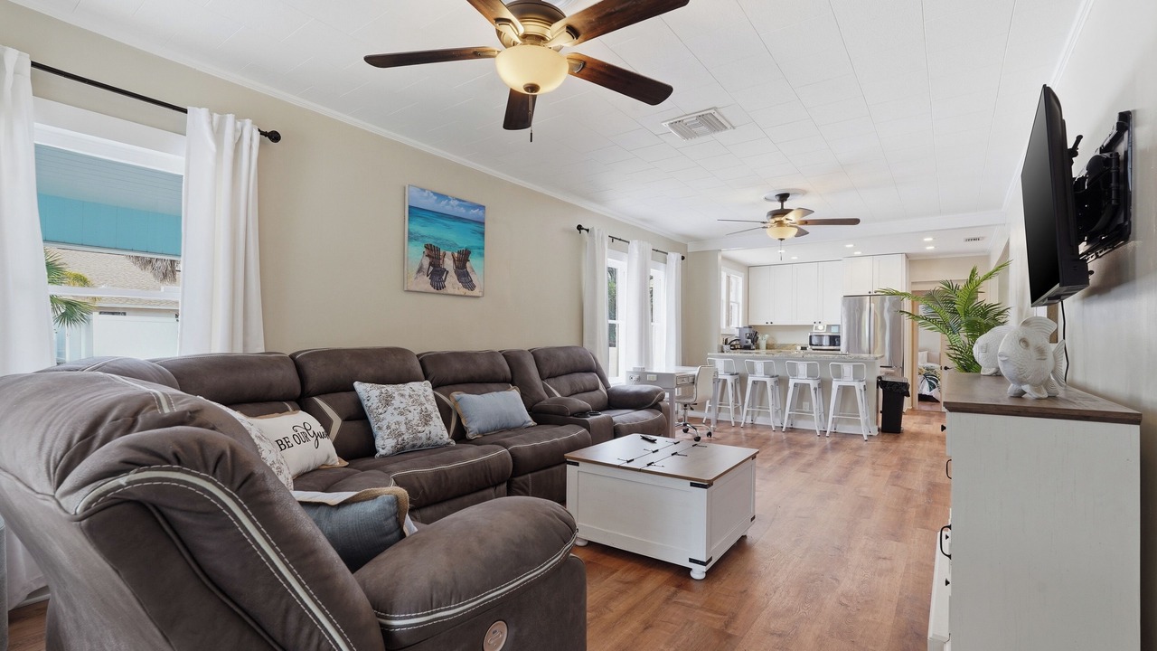 Photo of Livingroom in Tarpon Springs