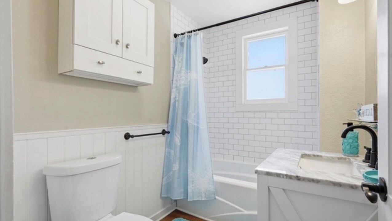 Photo of Bathroom in Tarpon Springs