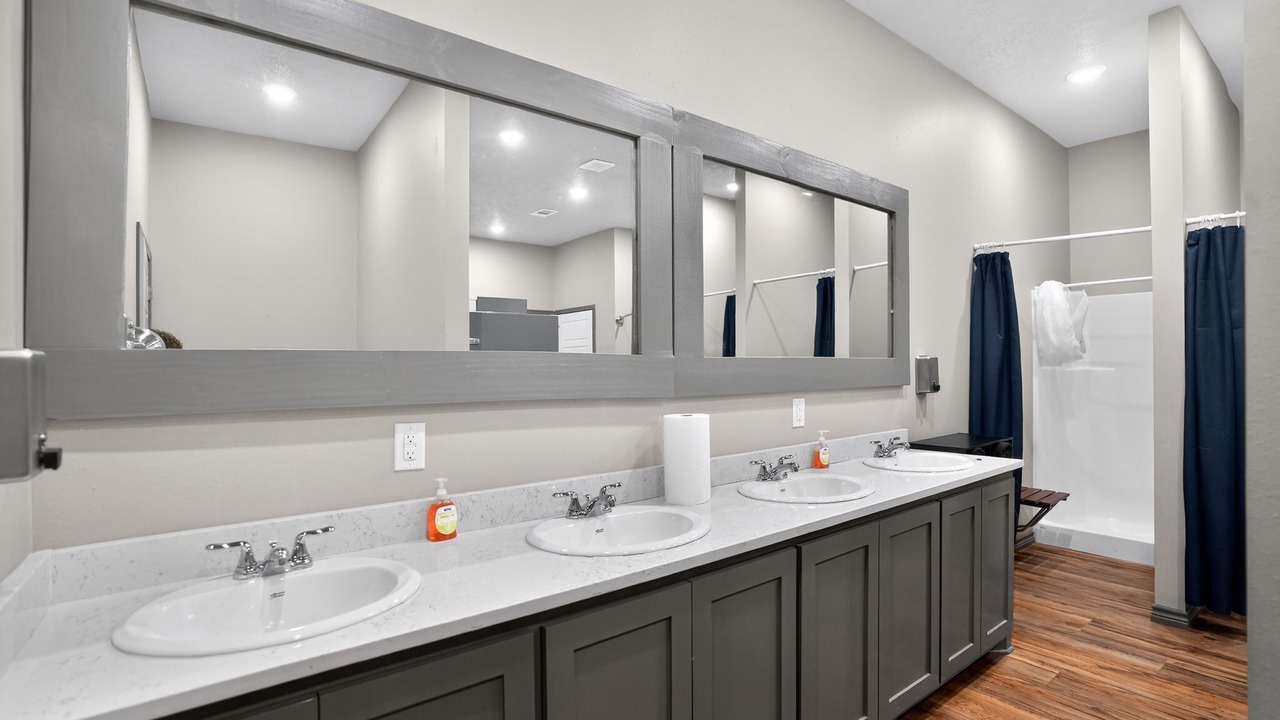 Photo of Bathroom in Woodville