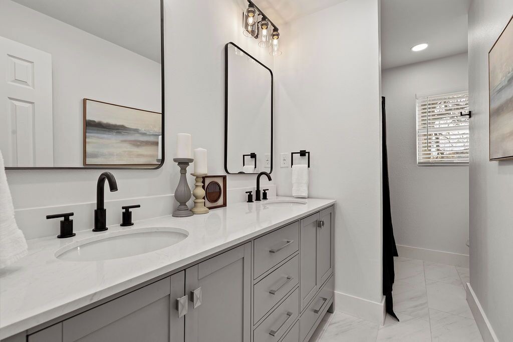 Photo of Bathroom in Pittsburg