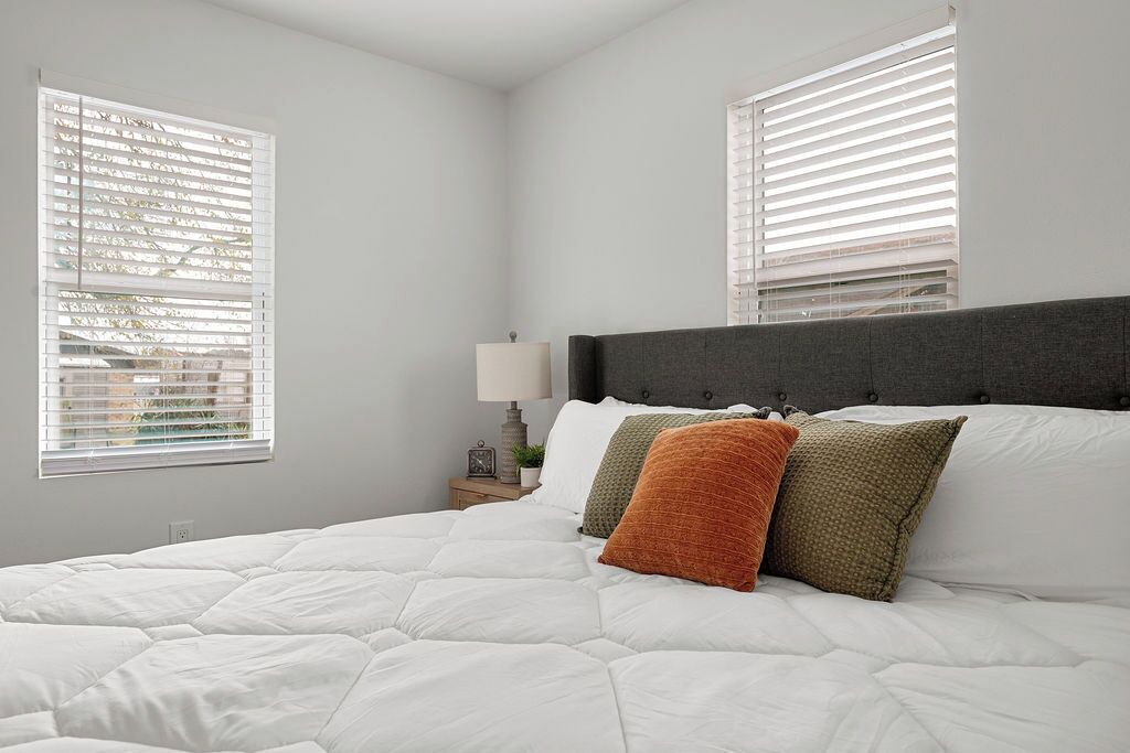 Photo of Bedroom in Pittsburg
