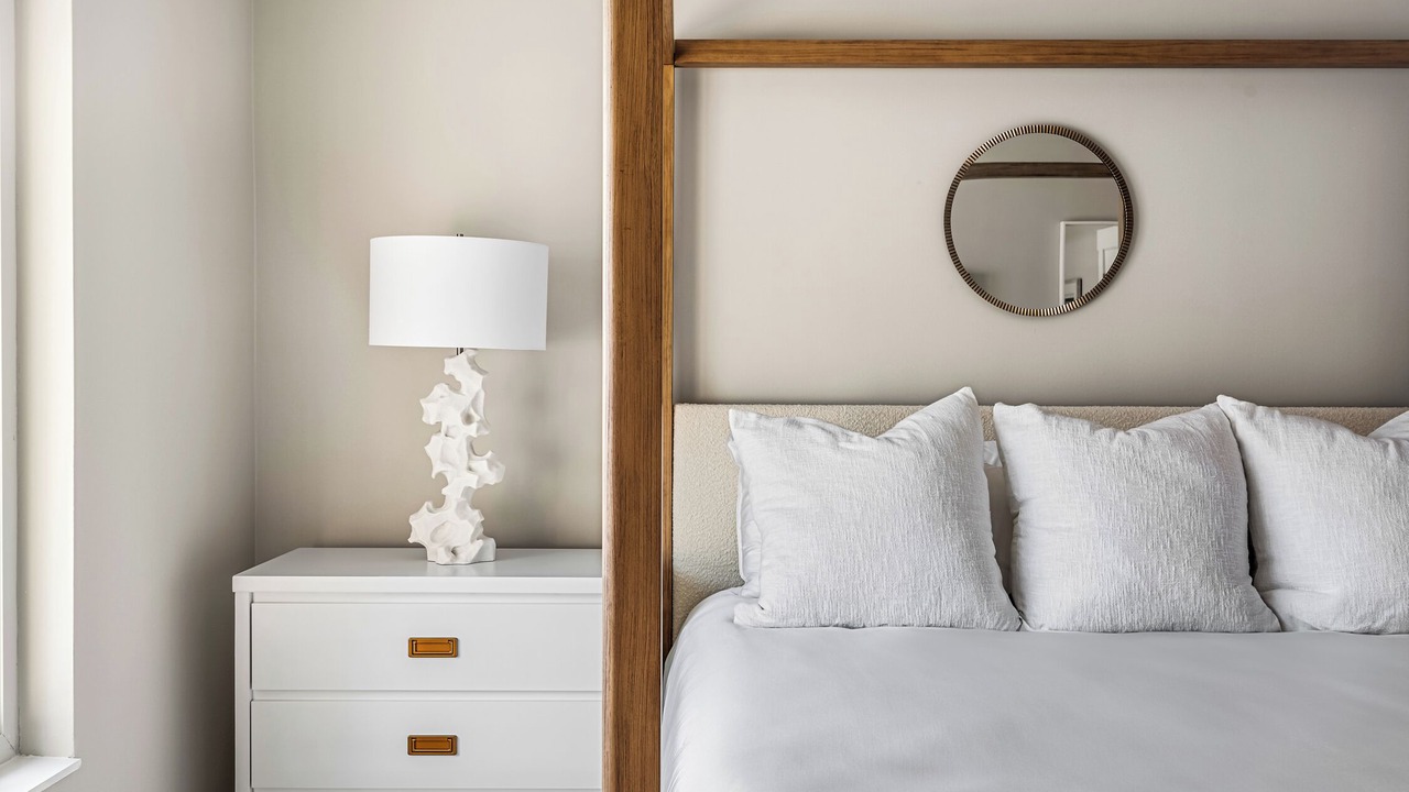Photo of Bedroom in Lauderdale Beach