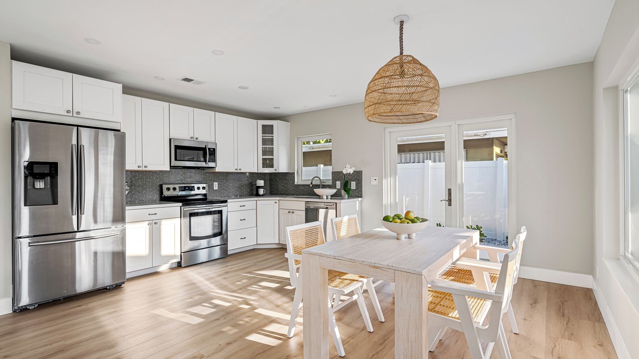 Photo of Kitchen in Lauderdale Beach