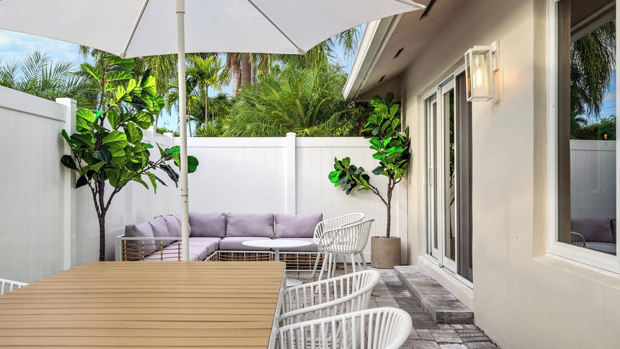 Photo of Outdoor in Lauderdale Beach