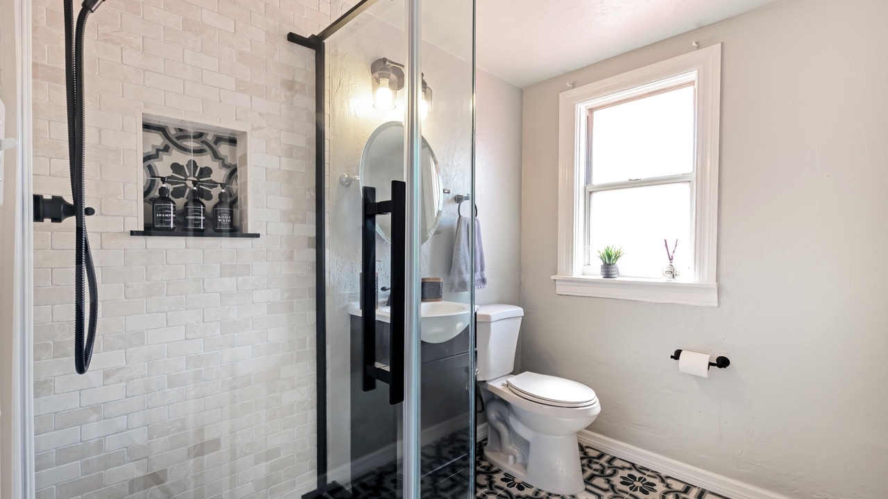 Photo of Bathroom in United Central