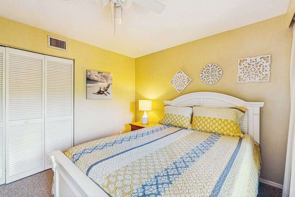 Photo of Bedroom in Park Shore
