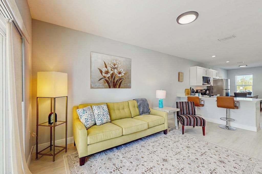 Photo of Livingroom in Englewood East