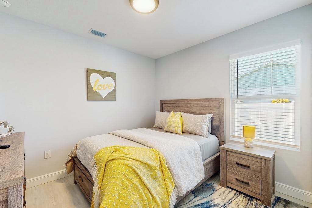 Photo of Bedroom in Englewood East