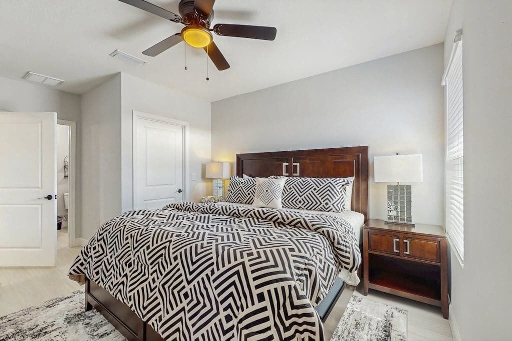 Photo of Bedroom in Englewood East