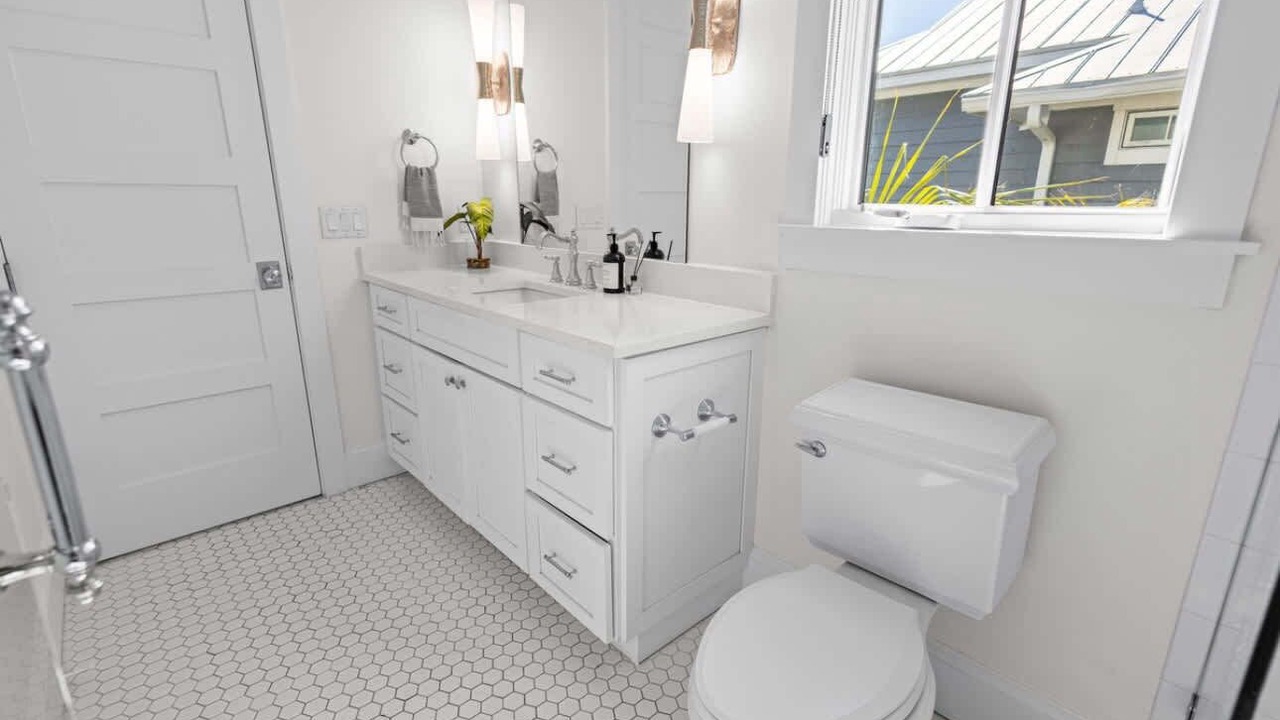 Photo of Bathroom in Bradenton Beach