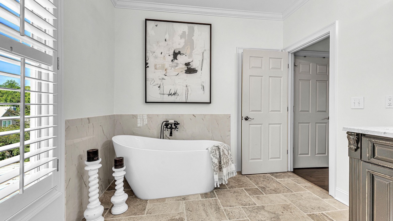 Photo of Bathroom in Dadeville